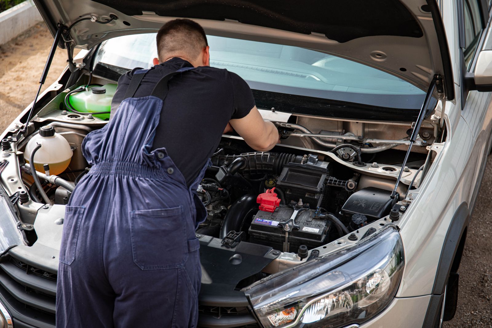 Brake and vehicle service